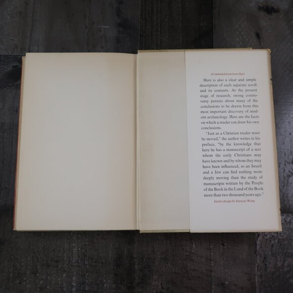 The Message of The Scrolls by Yigael Yadin 1957 HCDJ 3rd Printing - Picture 8 of 8